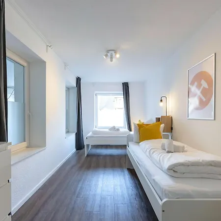 Budgetroom 3 Bedroom Perfect For Teams